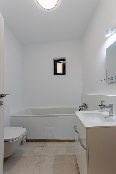 Banu Manta, Primaria Sector 1 156 mp FIRMA+LOCUINTA