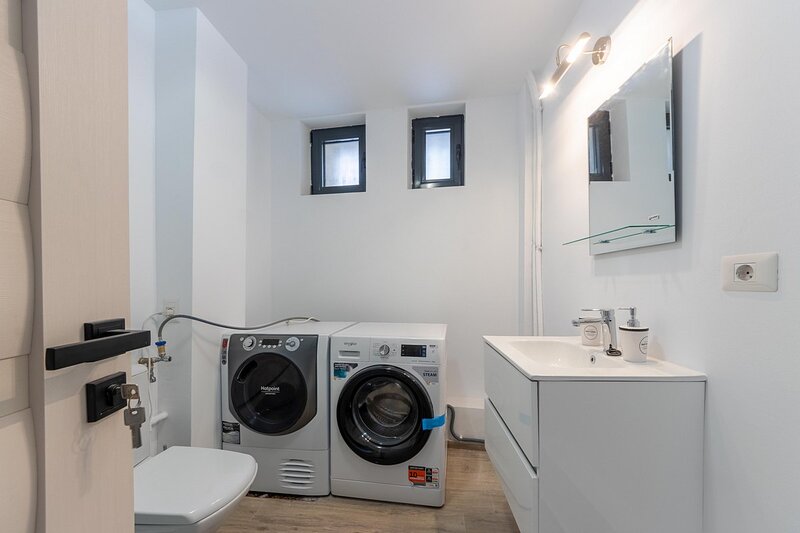 Banu Manta, Primaria Sector 1 156 mp FIRMA+LOCUINTA